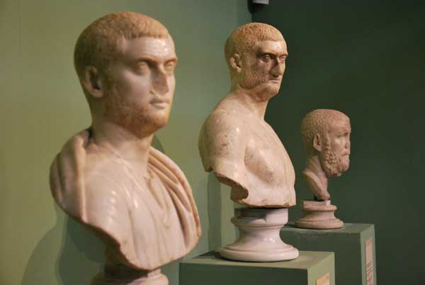 Sala Caldaie, veduta di alcune opere