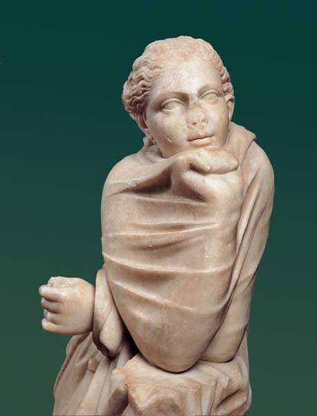 Particolare della statua della Musa Polimnia dagli Horti Spei Veteris