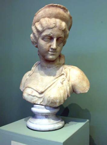 Busto di Lucilla